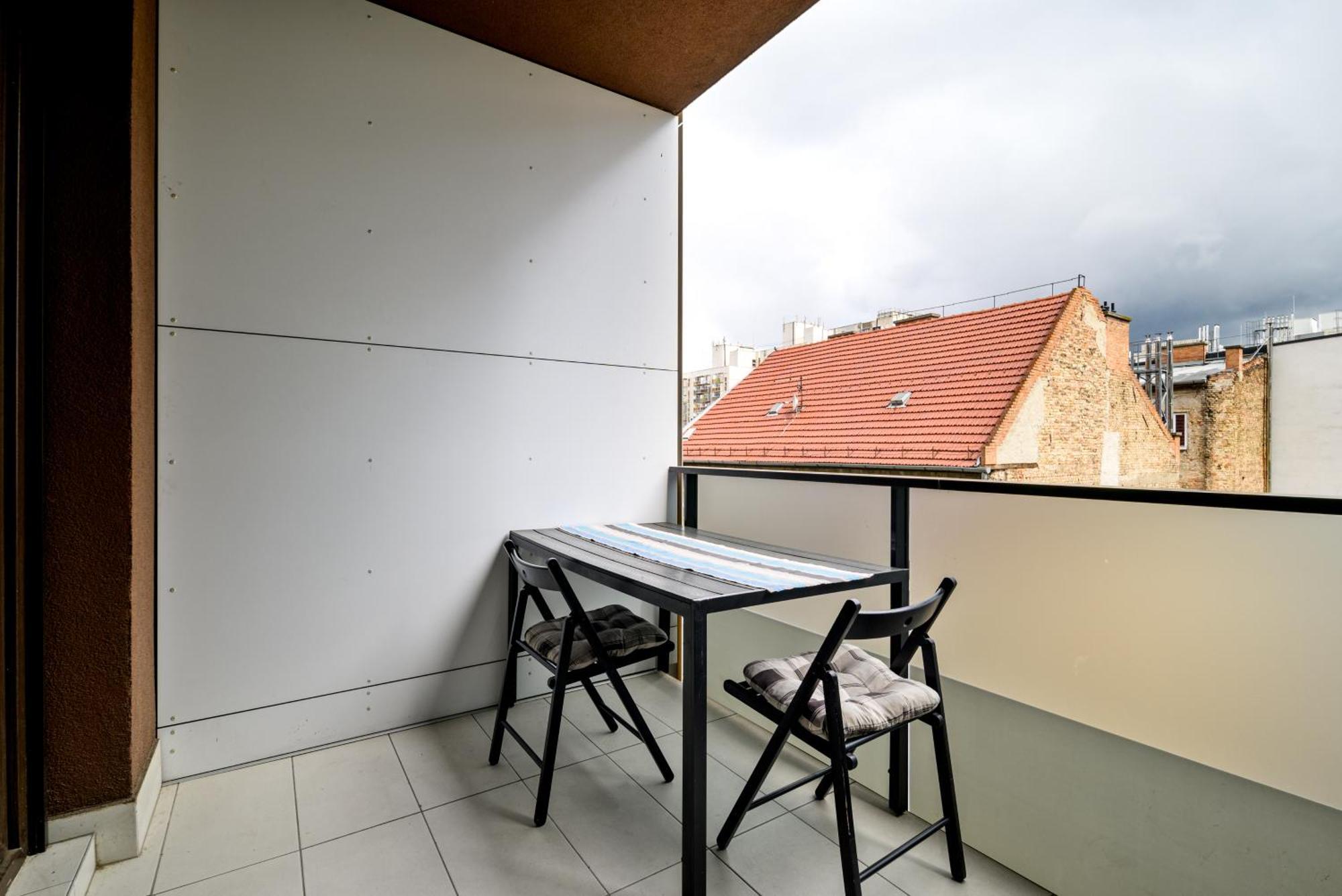 Atrium Residence Deluxe Suite-Free Parking Garage Same Building Budapest Exterior foto